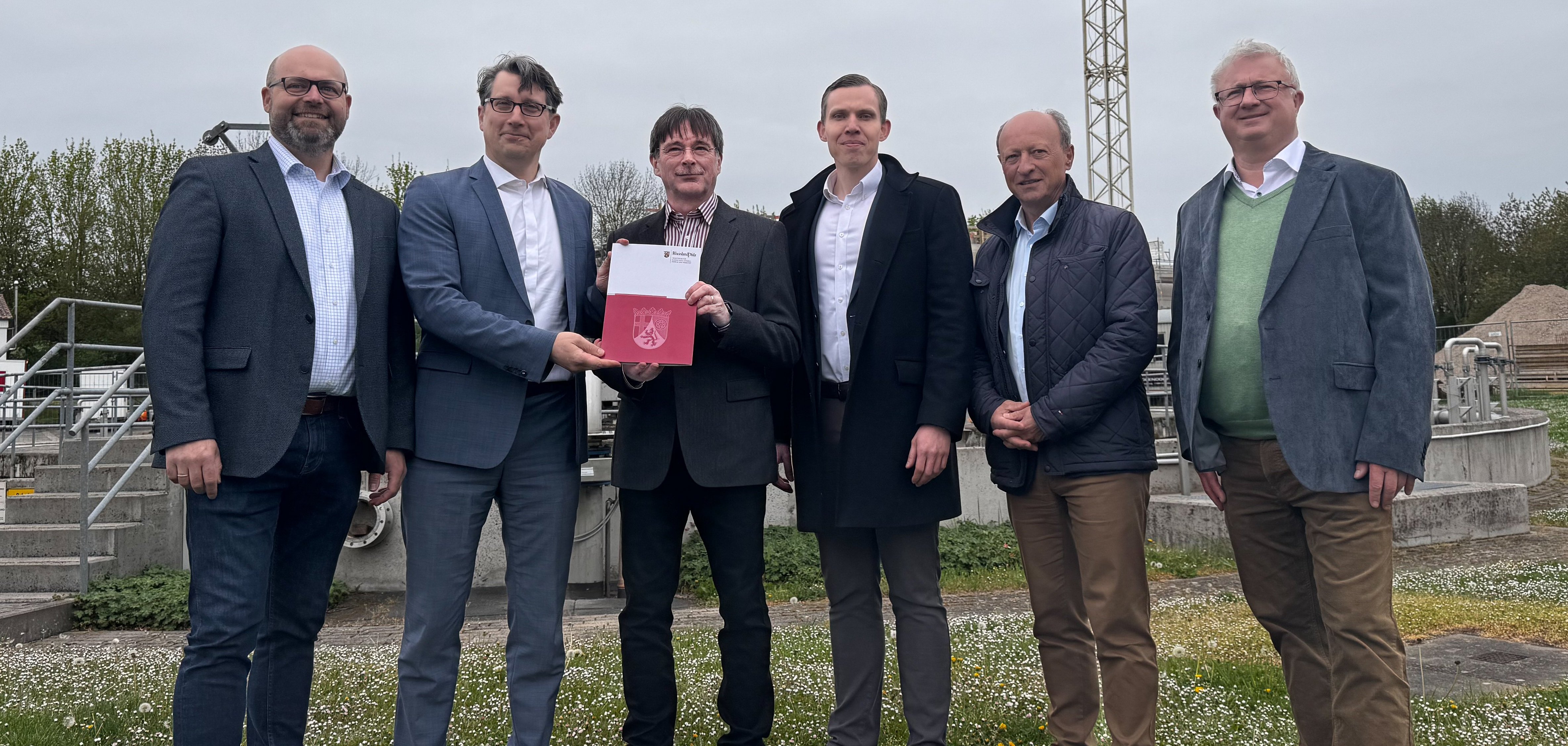 Pressefoto Übergabe Förderbescheid