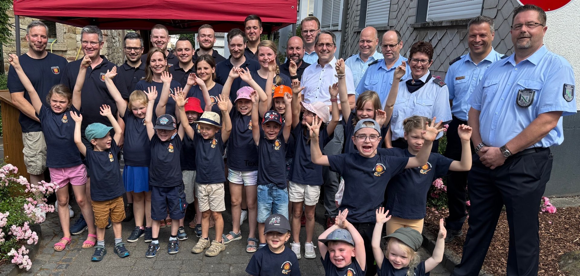 Pressefoto Blaulichtlöwen Maxsain