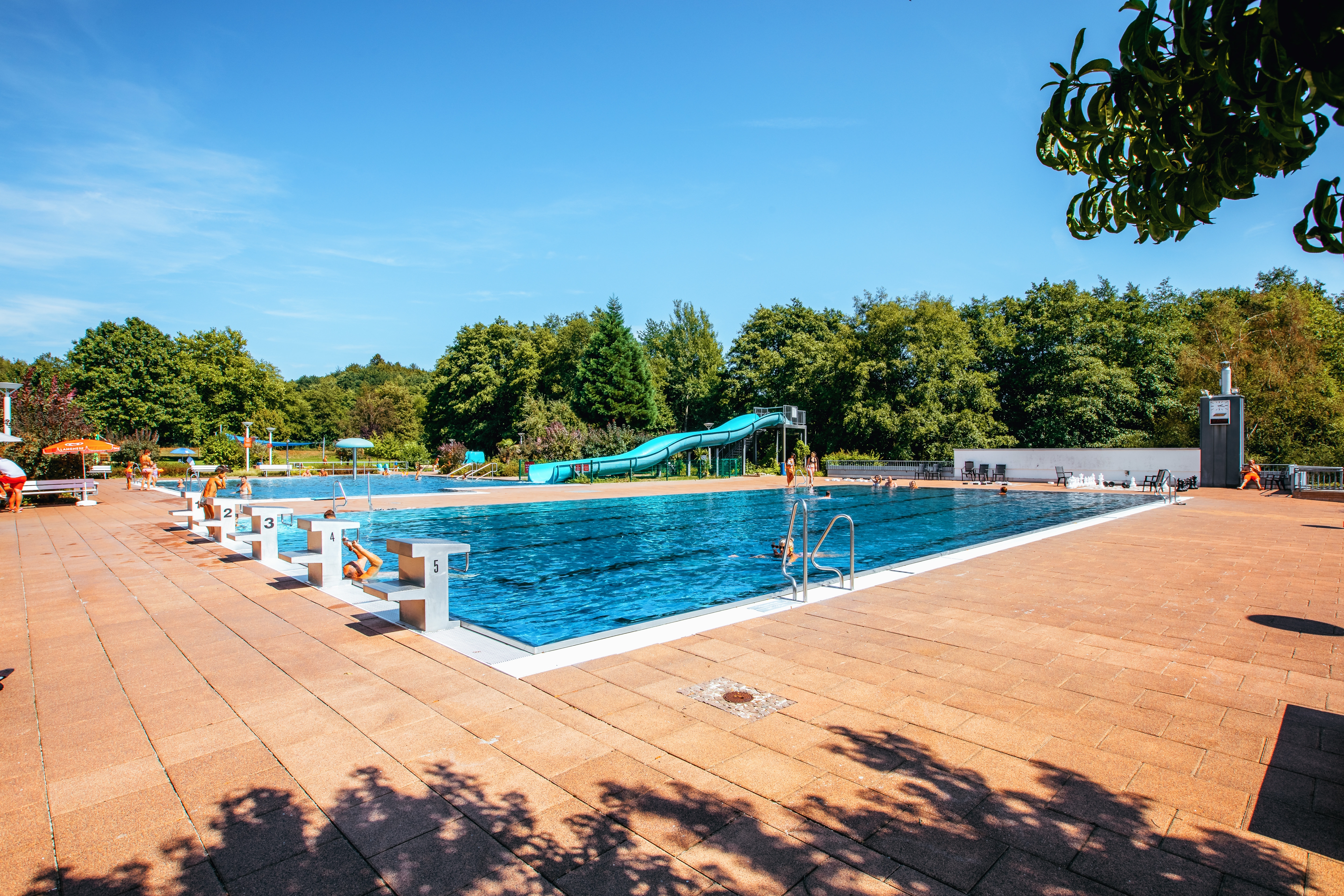 Foto Schwimmbecken Freibad