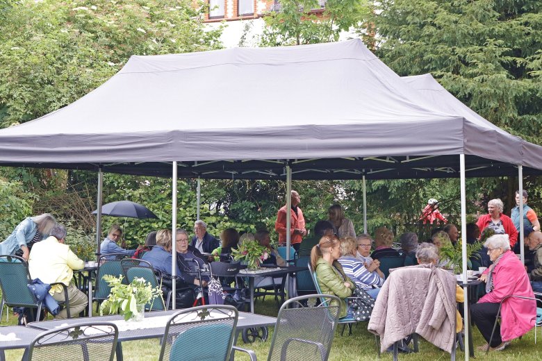 Café im Pfarrhausgarten