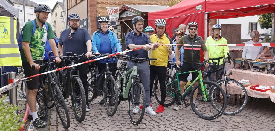 Startschuss auf dem Marktplatz in Selters