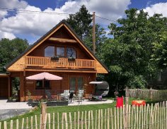 Ferienwohnung "Steiner Lodge"